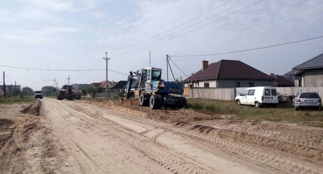 Перевиконали бюджет: у Ковелі ремонтують дороги. ФОТО