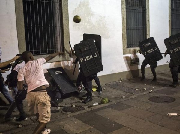 У Бразилії ‒ масові безлади. ФОТО