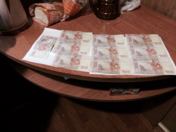 На Волині СБУ затримала на хабарі двох інспекторів патрульної служби. ФОТО