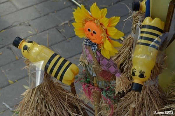 У центрі Луцька – виставка талантів зі всієї області. ФОТО 