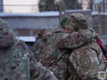 Волинські поліцейські відбули на чергову ротацію у зону бойових дій. ФОТО
