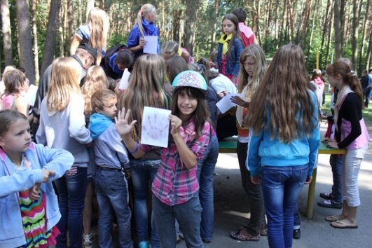Під Луцьком міліція і козаки розважали дітей. ФОТО