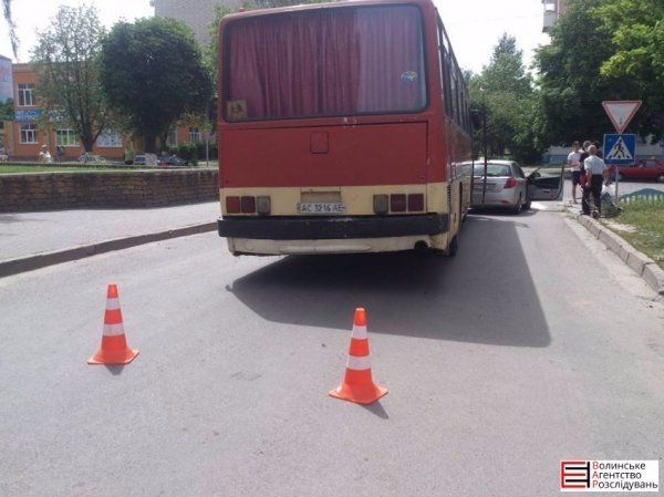 П'яний водій автобуса ледь не спричинив ДТП. ФОТО