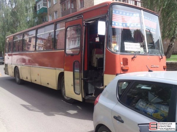 П'яний водій автобуса ледь не спричинив ДТП. ФОТО