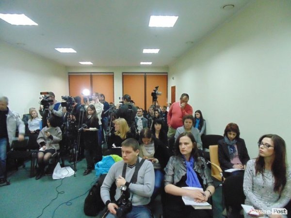 Винних у розстрілі Майдану мусять судити «на стадіоні» - Порошенко у Луцьку