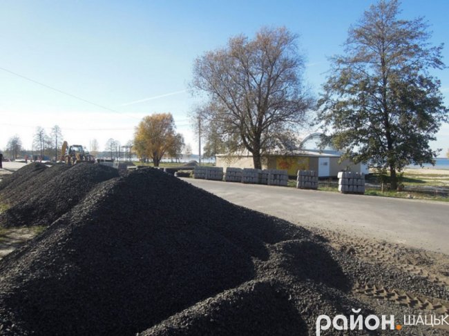 Показали, як розширюють набережну у Світязі. ФОТО