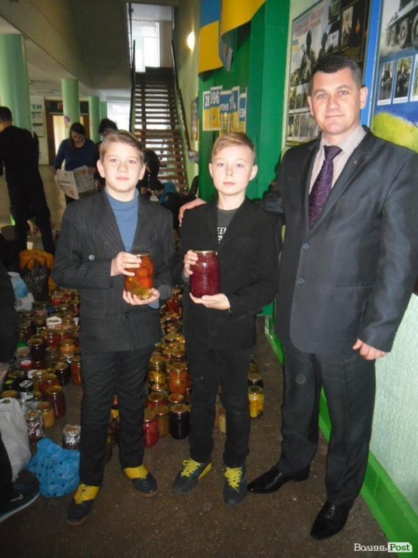 Спецпризначенці вражені: луцькі діти за день зібрали допомогу бійцям