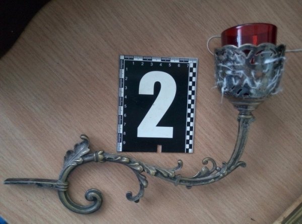 Через «Ягодин» українка намагалась перевезти старовинні ікони. ФОТО