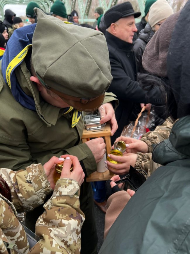 В ПП «Устилуг» на Волині зустріли Вифлеємський вогонь миру