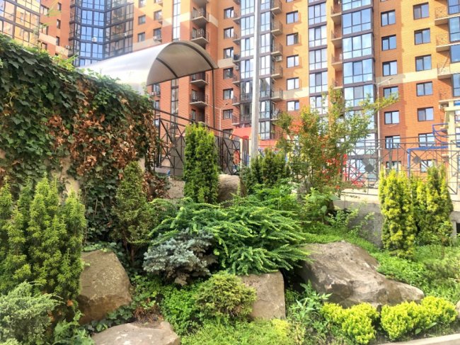 ЖК «Яровиця» – сучасні рішення щодо паркування авто*