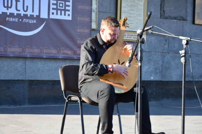 У Луцьку відбувся міжнародний етнічний фестиваль «Ліра Фест-2019». ФОТО