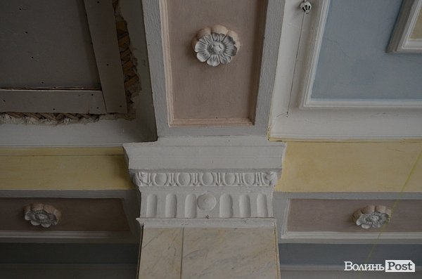 Будинок культури у Вересневому хочуть відкрити у серпні. ФОТО