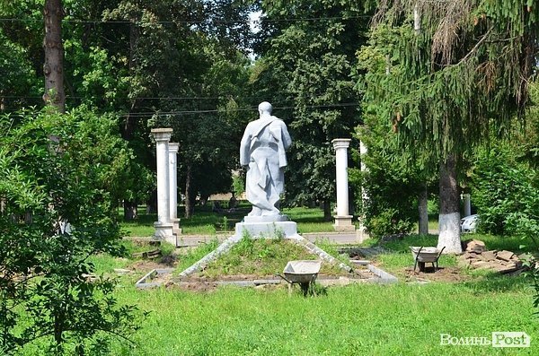 Будинок культури у Вересневому хочуть відкрити у серпні. ФОТО