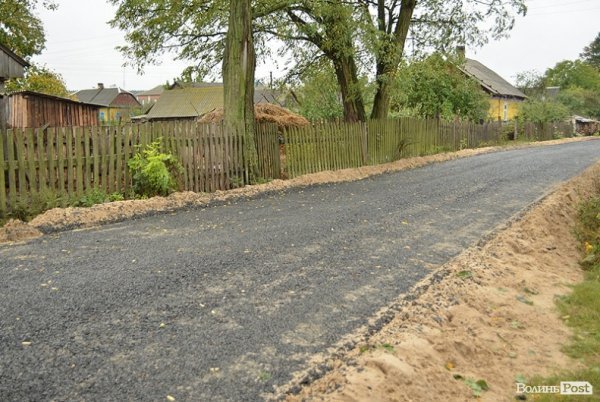 вулиця Зелена у селі Скулин