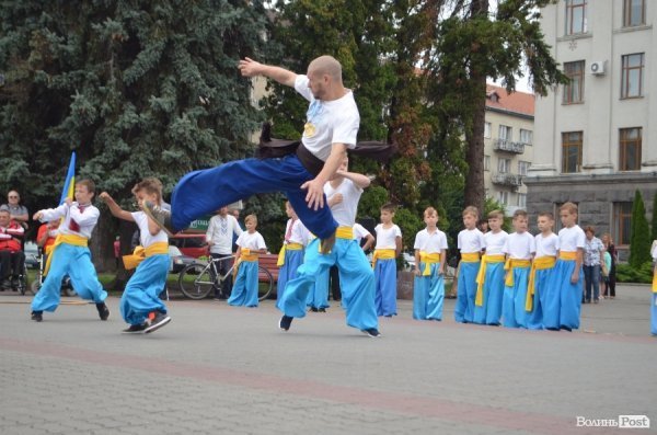 У Луцьку - патріотичний велопробіг. ФОТОРЕПОРТАЖ