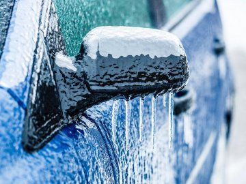 На початку тижня Україну «накриє» льодяний дощ та мокрий сніг