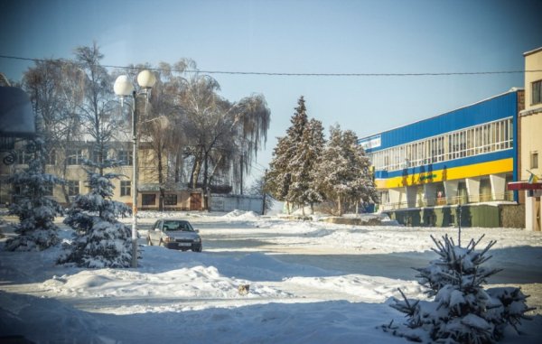 Волинське містечко перетворилося у засніжену казку