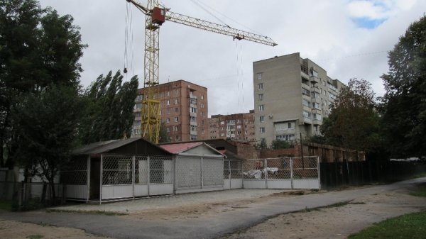 Що будують у Луцьку біля гімназії №21. ФОТО