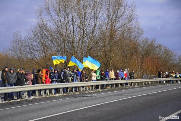 Євроланцюг за 50 кілометрів від Луцька. ФОТО. ВІДЕО