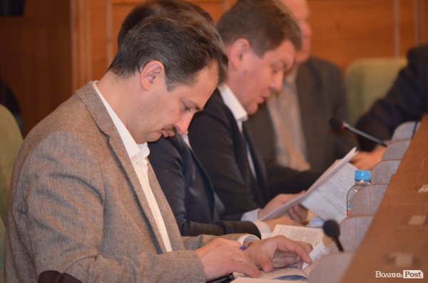 Сесія Волиньради: годинники, гаджети та «Однокласники». ФОТО