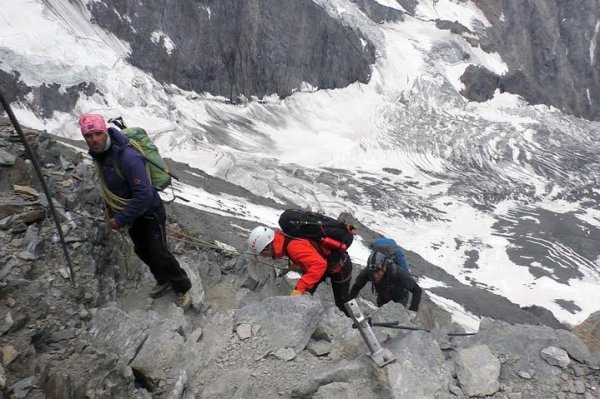 Луцький альпініст піднявся на найвищу та найскладнішу вершину Європи. ФОТО