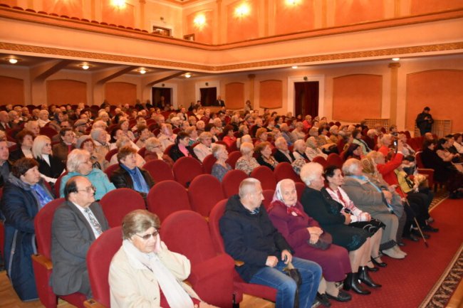 У Луцьку привітали ветеранів та людей похилого віку. ФОТО