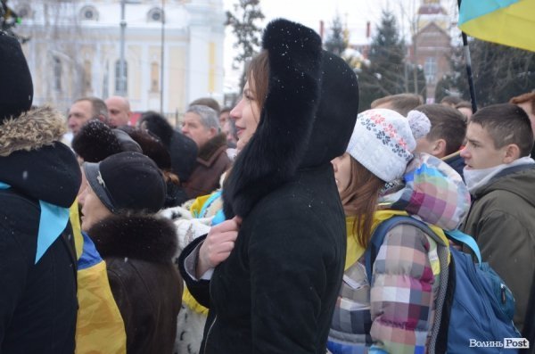 Ланцюг єднання в Луцьку. ФОТО