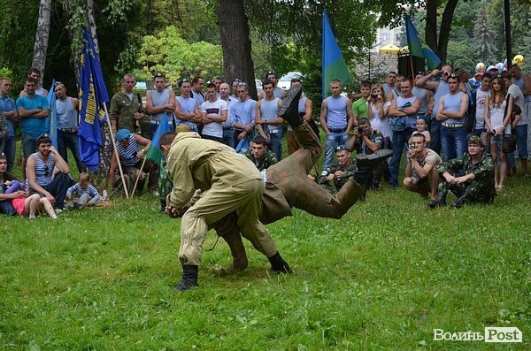 Як у Луцьку святкували День ВДВ. ФОТО