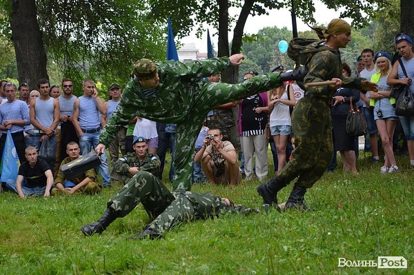 Як у Луцьку святкували День ВДВ. ФОТО