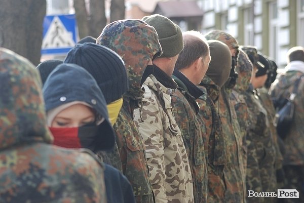 У Луцьку «Правий сектор» пікетує прокуратуру. ФОТО