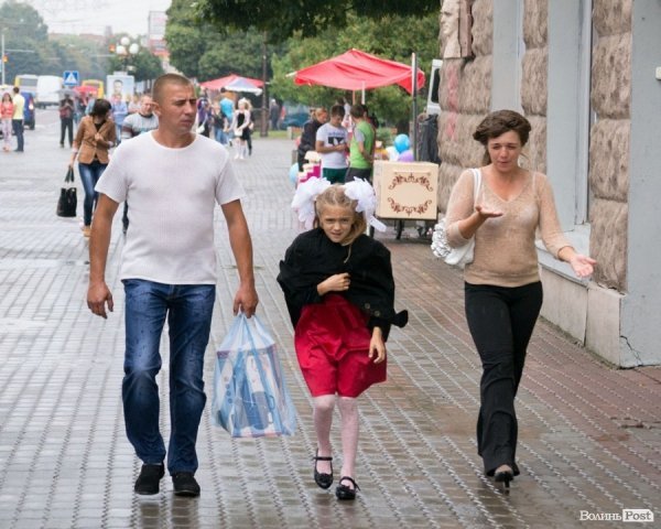 Шкільний сезон у Луцьку. ФОТО