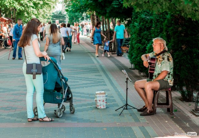 Перший день літа у Луцьку. ФОТОРЕПОРТАЖ 