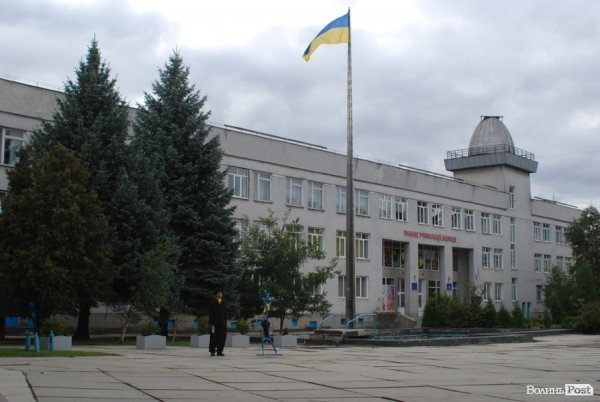 перед початком вистави «Мені пощастить»