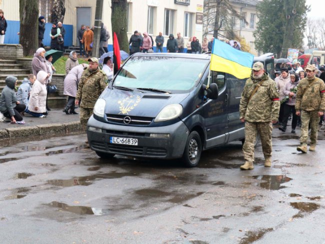 На Волині в останню путь провели Героя Валентина Боска. ФОТО