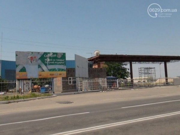 У Маріуполі вибухнула заправка. ФОТО