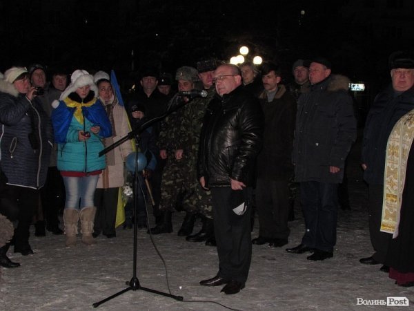 Як у Володимирі-Волинському зустрічали звільнених з полону бійців. ФОТО