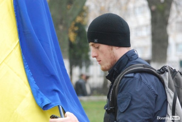 У Луцьку розпочався Євромайдан. ФОТО. ВІДЕО