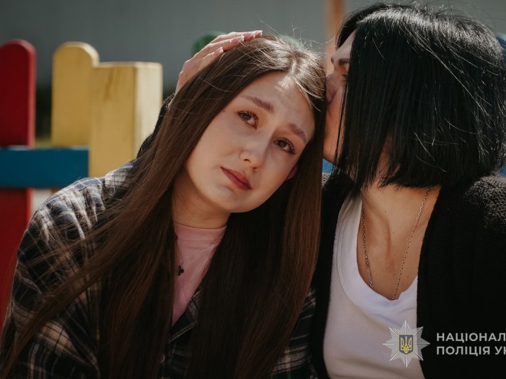 «Мій чоловік - поліцейський - і, маючи трьох діток, пішов захищати нас із вами», - дружина загиблого Героя з Волині