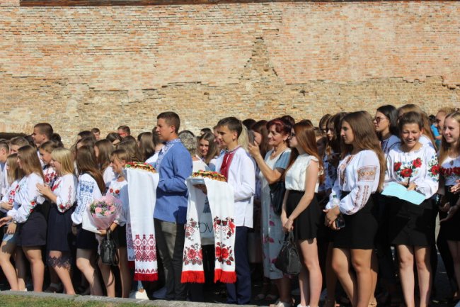 Першокурсників Луцького педколеджу посвятили у студенти. ФОТО