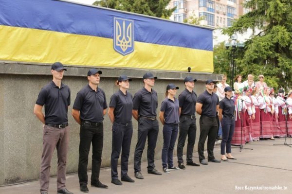 Поліцейська академія: у Києві випустили перших патрульних. ФОТО