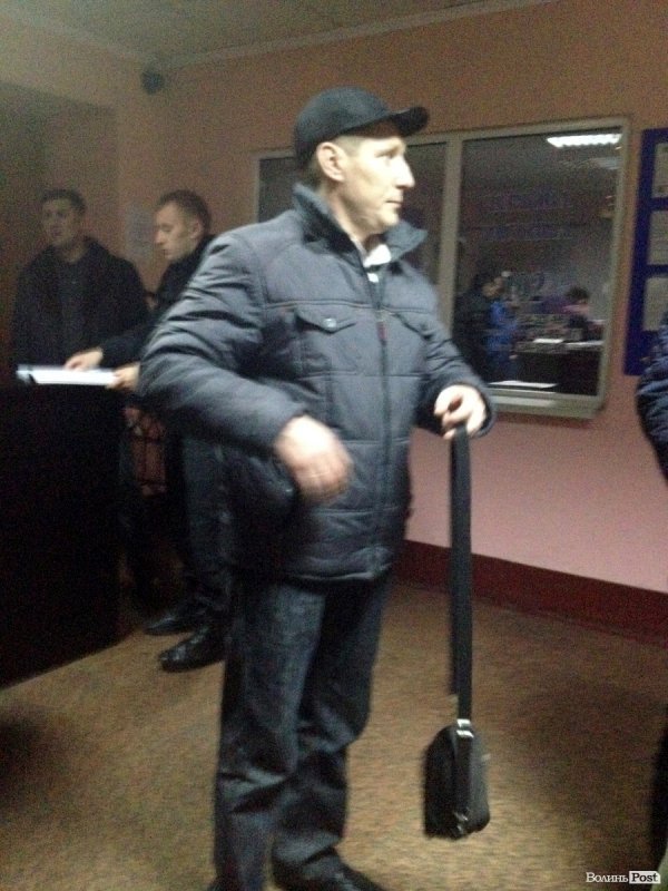 У центрі Луцька п'яний СБУ-шник вдарив молоду дівчину 