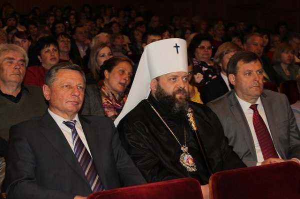 Більше 1000 дітей взяли участь в концерті в Луцьку