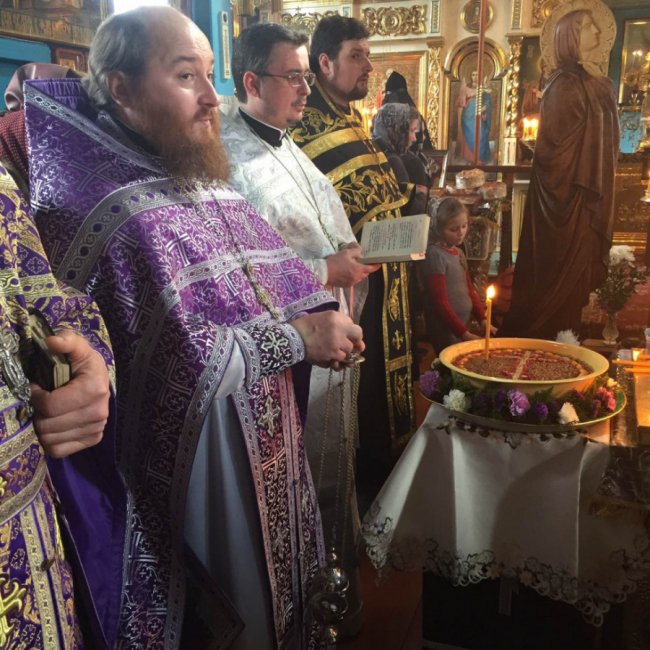 У рідному селі митрополита Ніфонта помолилися за його упокій. ФОТО