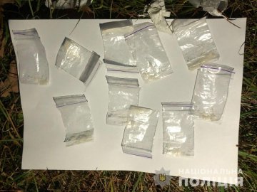 У волинянина поліція знайшла пакетики з наркотиками і шприци
