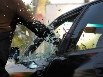 Волинян застерігають: орудують автомобільні злодії