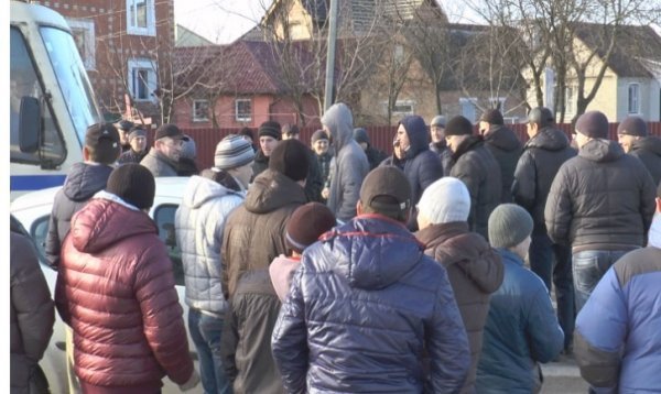 Нововолинські шахтарі продовжують страйкувати. ФОТО