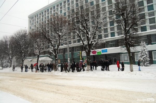 Як Луцьк замело снігом. ФОТО