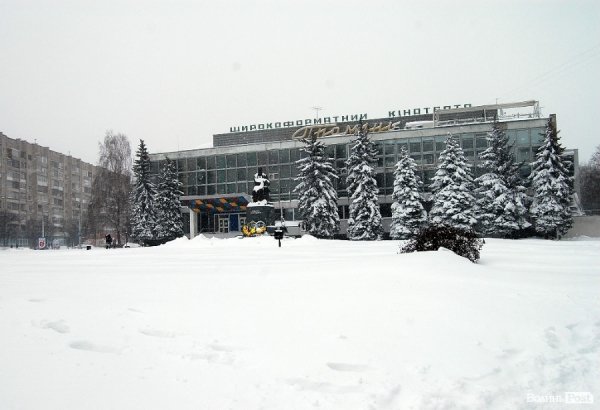 Як Луцьк замело снігом. ФОТО