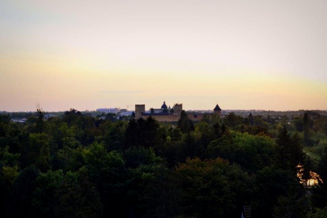 Наче зона відчуження, – лучанин про атракціони в парку. ФОТО