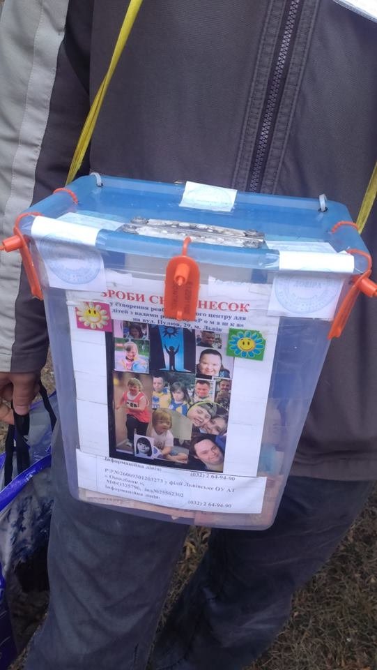 У Луцьку затримали псевдоволонтерів зі Львова